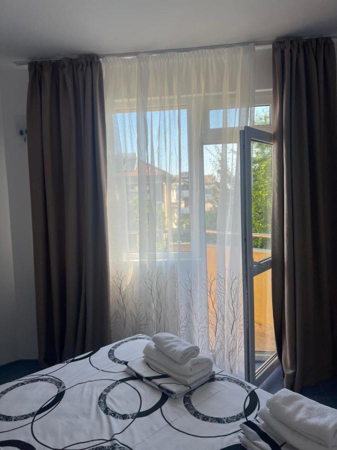 Satmar Hotel Лозенец Екстериор снимка