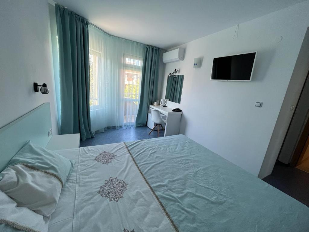 Satmar Hotel Лозенец Екстериор снимка