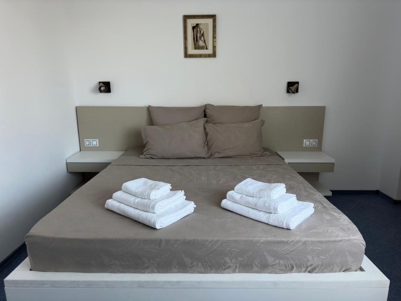 Satmar Hotel Лозенец Екстериор снимка