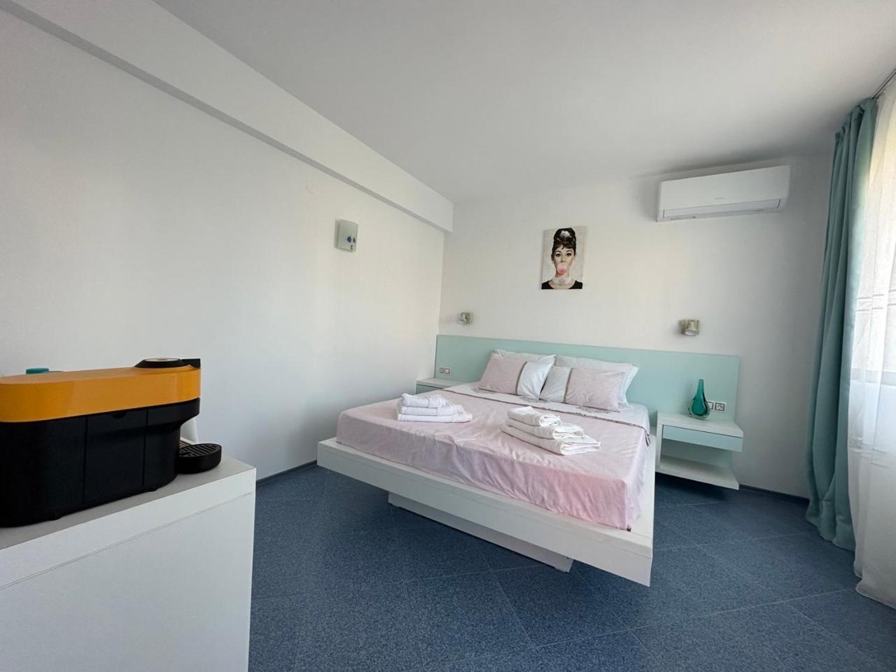 Satmar Hotel Лозенец Екстериор снимка
